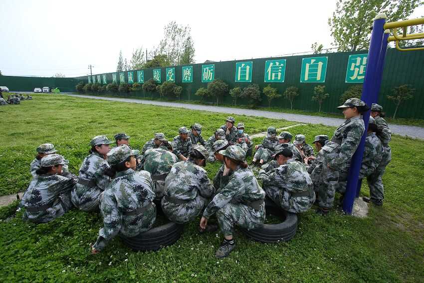 管理叛逆孩子学校,全封闭学校